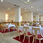 Otel Fenix 4*