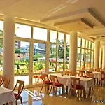 Otel Fenix 4*