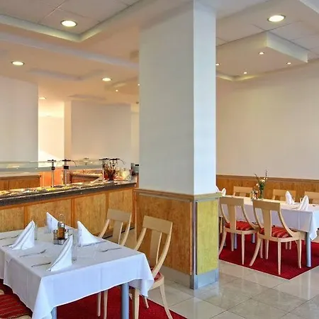 Hotel Fenix 4*